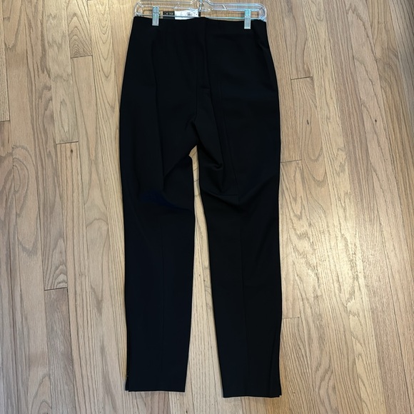 NWT Banana Republic black pants. Size 8 - Picture 3 of 3
